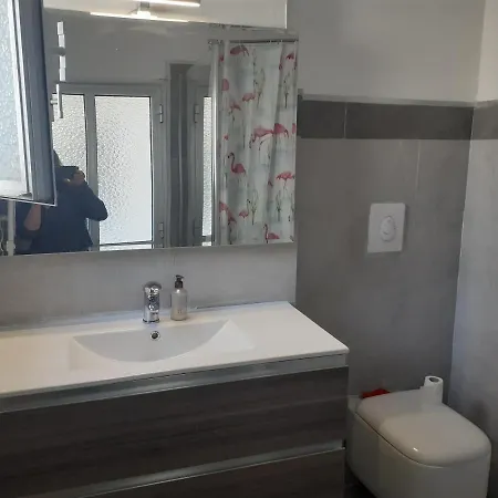 Hébergement de vacances Maison Campidanese Santa-giusta Or,5 K M De La Plage